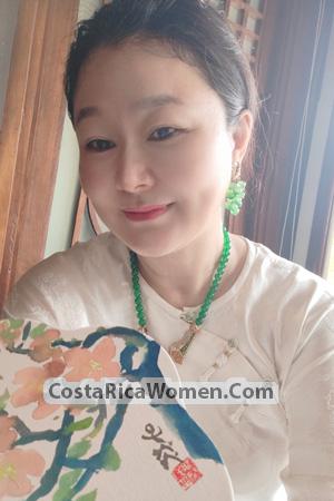 224926 - Lily Age: 53 - China